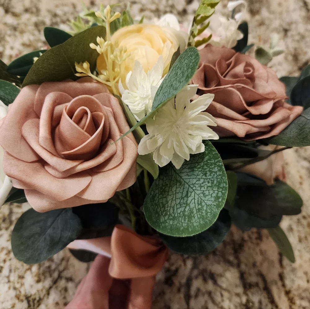 Ling’s Moments Bridal Bouquet in Dusty Rose & Cream Wedding, Like New Plus Extra